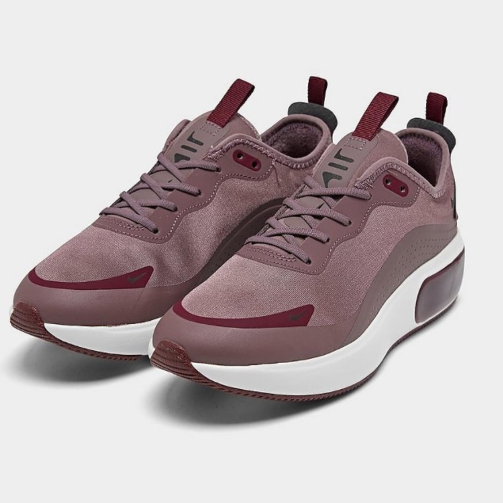 WOMEN'S NIKE AIR MAX DIA CASUAL SHOES
